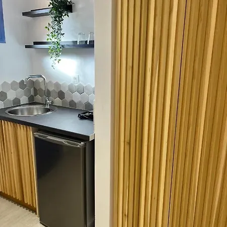 Szálloda Akroyiali 2*