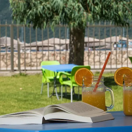 Akroyiali Szálloda 2*