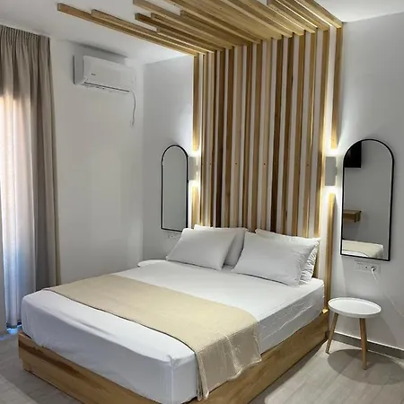 Akroyiali Hotel 2*