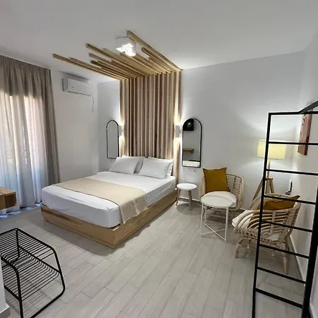 Hotel Akroyiali