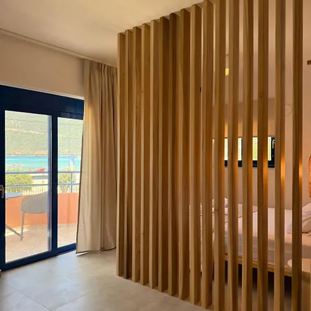 Akroyiali Hotel 2*