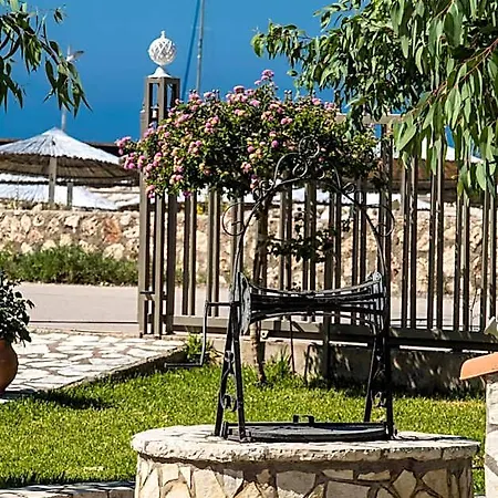 Akroyiali Hotel Vassiliki