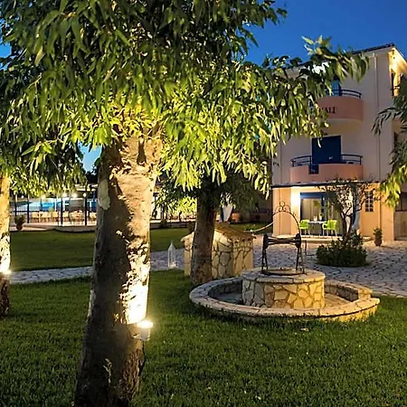 Akroyiali Hotell
