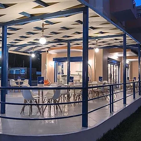 Hotell Akroyiali 2*